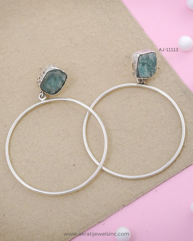 The Top Wholesale Custom Jewelry Manufacturer -Akrati Jewels