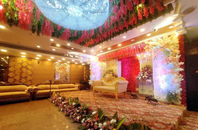 Banquet Halls with Veg Menu and Rooms in West Delhi