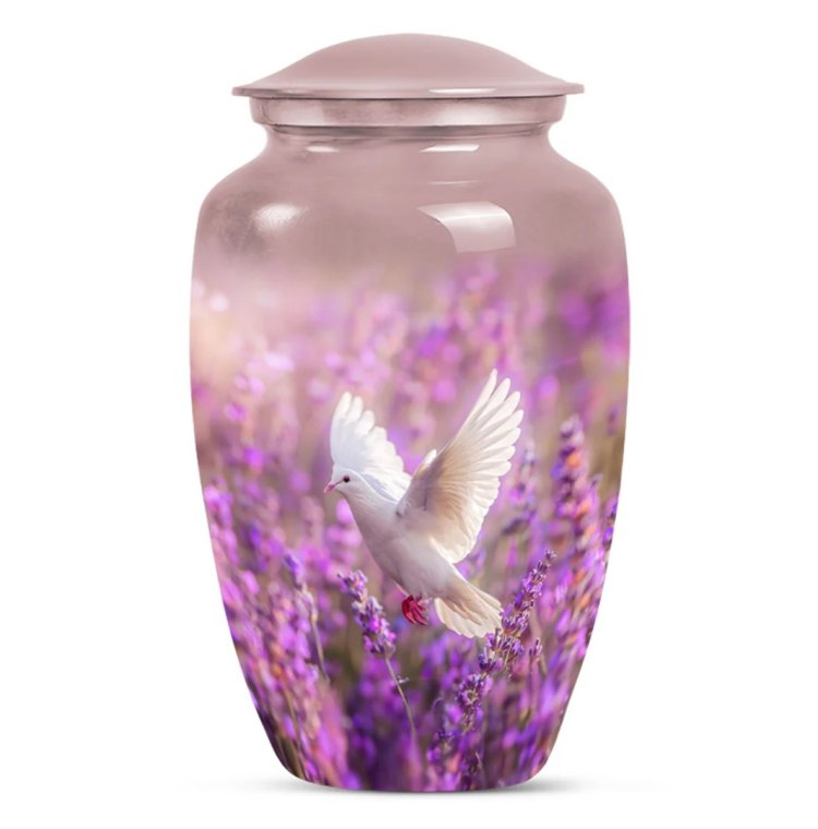 Honoring a Loved One: How to Choose the Right Cremation Urn