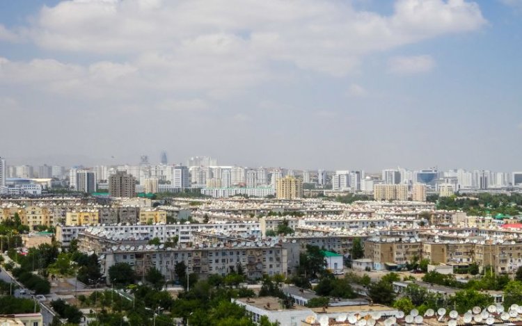 Best Time to Visit Turkmenistan: Weather & Festivals