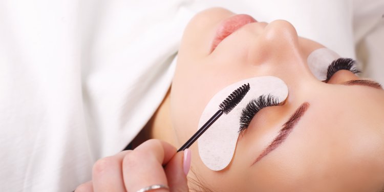 Benefits of Getting Eyelash Extensions in Islamabad