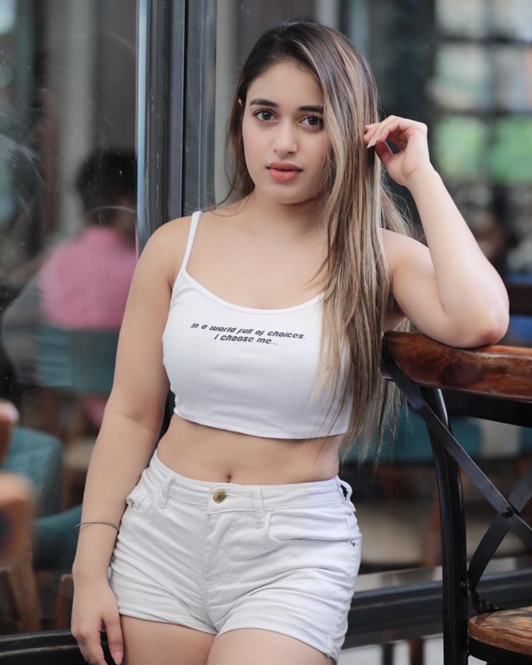 Dubai Call Girl +971585498622