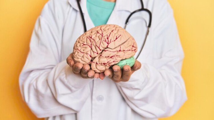 Discover World-Class Neuro & Spine Care with Dr. Raveesh Sunkara – The Best Neurosurgeon in Hyderabad