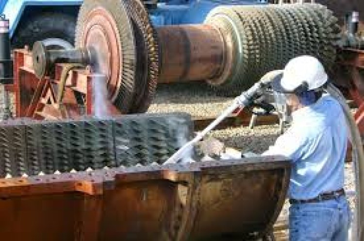 Dry Ice Blasting: A Safe, Clean, and Eco-Friendly Cleaning Solution
