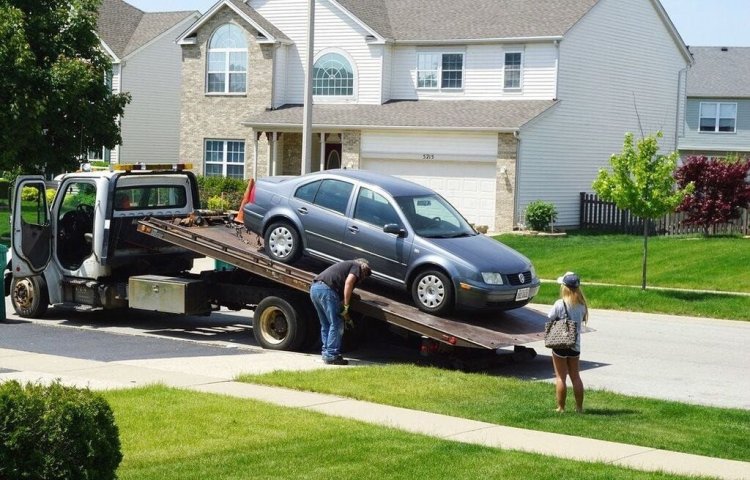 UK Drivers: How to Get Help After a Breakdown
