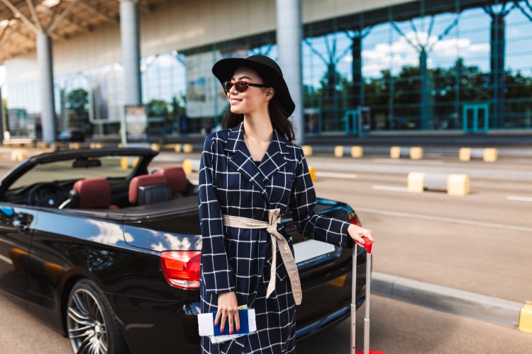 How Far Are UK Long Stay Car Parks from Terminals?