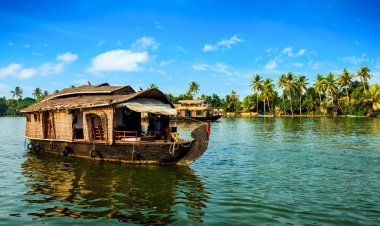 How To Reach Kerala From Kolkata: Complete Travel Guide