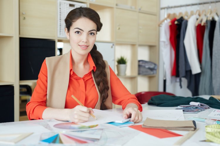 Job of a Fashion Designer: Challenges and Opportunities in 2026
