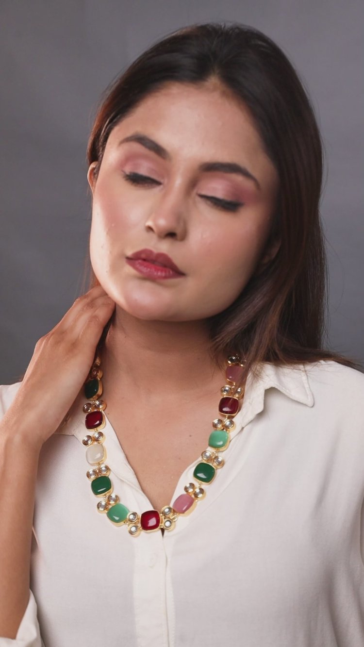 How to Wear a Cascade Necklace: 5 Necklines That Make It Shine