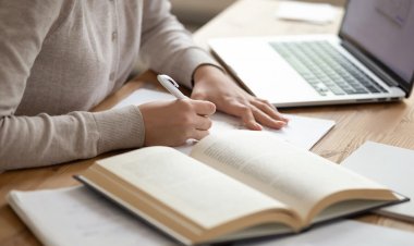 Why Manuscript Writing Services Are Essential for Legal Research and Publication?