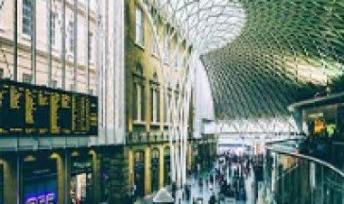 Which Is the Best Way to Travel from King's Cross to London Airport