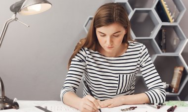 What Should Assignment Writing Contain? | Assignment Guide