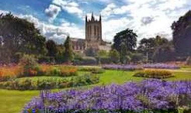 What Are the Best Tourist Attractions in Suffolk, UK?